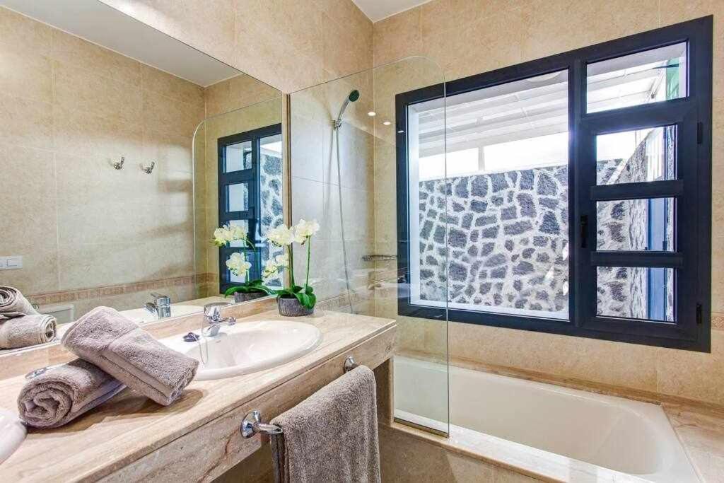 Homu Bianca Fantastica Villa Con Piscina Privad Коста Бланка Экстерьер фото